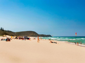 Stevens St Pet Friendly Original Sunshine Beach Beach House