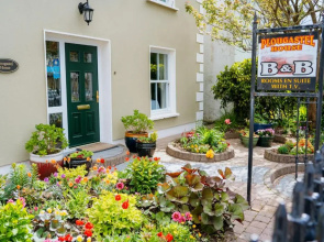 Plougastel House B&B
