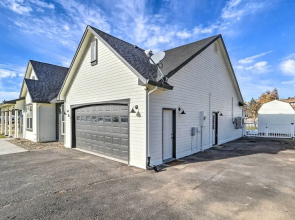 Stylish Klamath Falls Unit < 1/2 Mi to Oit!