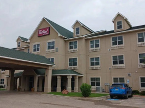Red Roof Inn & Suites Midland