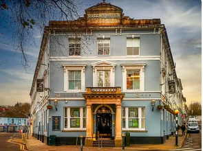 The Queens Hotel