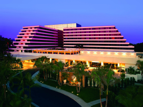 Renaissance Newport Beach Hotel