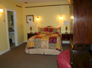 Belfast Breeze Inn