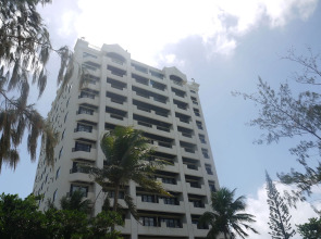 Aquarius Beach Tower