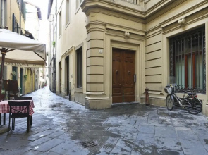 Manuela by Vacation in Lucca