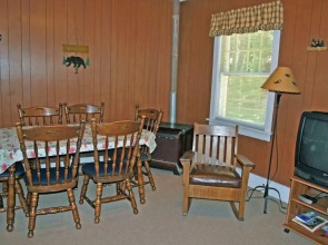 Ash - Elbert's - Hiller Vacation S 4 Bedroom Duplex