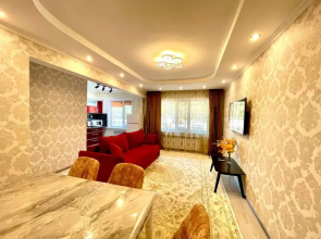 Трехкомнатная квартира рядом с ЖД вокзалом