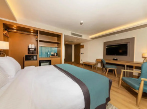 Csk The Halich Port Istanbul