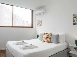 Liiiving in Matosinhos - Warm Vintage Apartment
