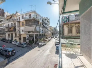 Bright apt in the heart of Athens