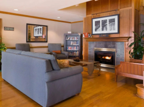 Country Inn & Suites by Radisson, Burlington (Elon), NC