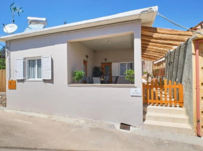 Chara Villas with 20m2 swimming pool-BBQ!