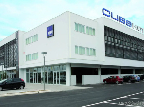 Hotel Cube