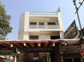 Collection O 80995 Hotel Dev Residency