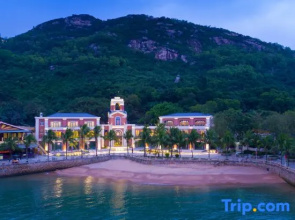 Four Seasons Anyi Hotel