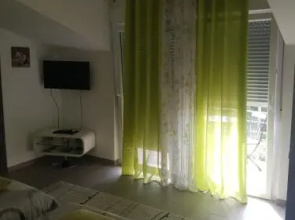 Gabi Rooms & Studio Apartment