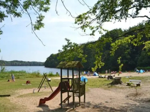 Villen am See - 4-Raum Häuser DHH Wiesenblick