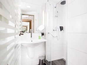 Royal Park Boutique Hotel