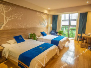 Super 8 Hotel