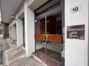 VAL DI SOLE 19-III piano- VISTA MARE- VISTA COLLINA-WIFI 100MG-ARIA CONDIZIONATA IN TUTTE LE STANZE -POSTO AUTO INCLUSO -L'APPARTAMENTO E' STATO COMPLETAMENTE RINNOVATO NEL 2023