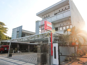 OYO 1227 Variz Homestay Syariah