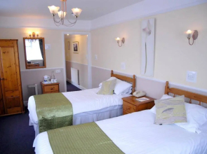 The Kingswood Hotel
