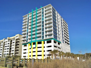 Seaside Resort 1003 3 Bedroom Condo by RedAwning