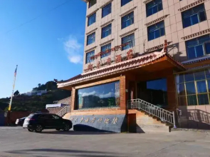 Luqulang Musi Hotel