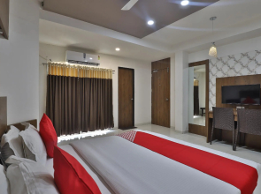 OYO 40092 Hotel Morry'z