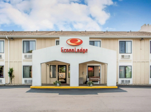 Red Roof Inn & Suites Tomah