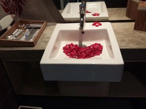 Bliss Surfer Hotel Legian