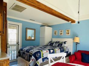 23 The Lighthouse 1 Bedroom Condo by RedAwning