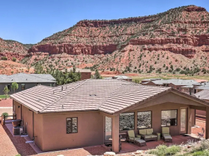 Day Trip to Zion: Home w/ Fire Pit & Pool Access