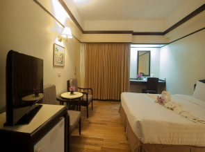 Grand Plaza Hotel