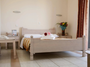 Theonia Hotel