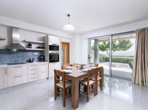 Amfithea Villas Petrokefali 2