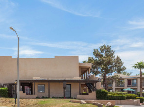 Townhouse Barstow On Historic Route 66 CA  I 15