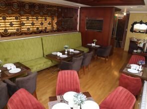 Отель Clover Hotel Baku