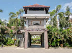 Hotel Mahkota Plengkung