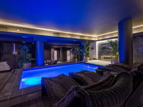 The Capital 15 on Orange Hotel & Spa