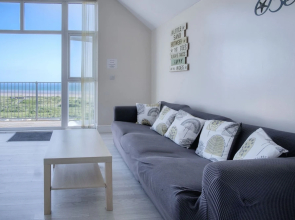 Bluebird - 2 Bedroom Apartment - Pendine