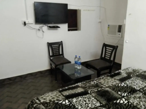 OYO IAE487 Hotel Bloom In