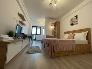 Studio Near Palas Mall