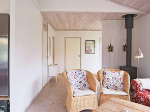 6 Person Holiday Home in Dronningmolle-by Traum