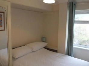 Croft Court 41