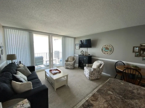 Royal Garden Resort 1205 2 Bedroom Condo by RedAwning