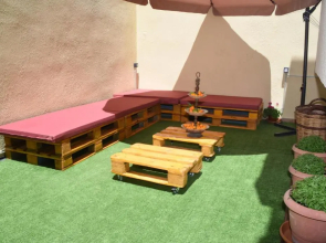 Little Yard Studios & Apartments #1