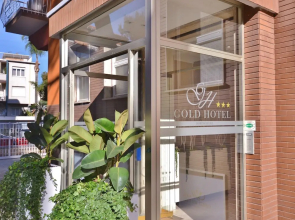 Gold Hotel