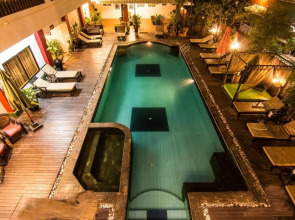 Mekong Angkor Palace Hotel