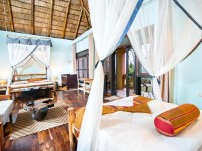 Buffalo Safari Lodge